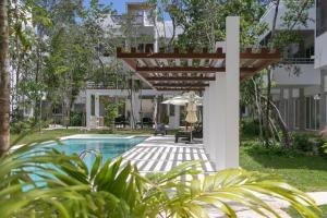 Milagro 5 Minutes To Beach 2 Pools Private Balcony Gym