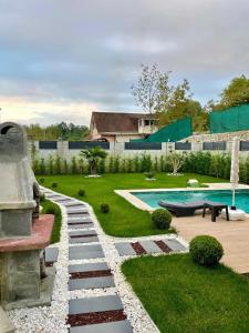 Sakarya Sapanca Ünlüce 2 oda 1 salon Özel Havuz- Şömine - Sauna - Aile Konaklamalı 5 Kişilik Taş Ev - BNG-71