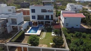 ZABDI VILLAS De SANTA VERÓNICA