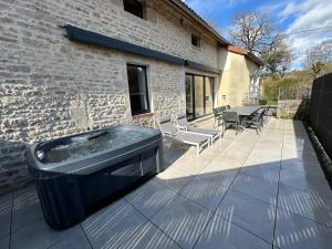 Maisons de vacances Gite 10 personnes avec spa privatif : photos des chambres