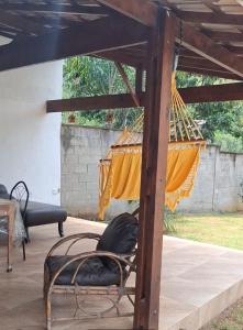 Linda Casa de campo em meio a natureza