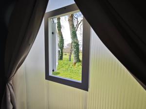 Campings Camping Le Val Aux Fees - Broceliande : Petite Chambre Double