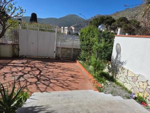 Villa con 2 Camere da Letto