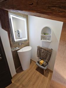 B&B / Chambres d'hotes La Grange du couvent B&B : photos des chambres
