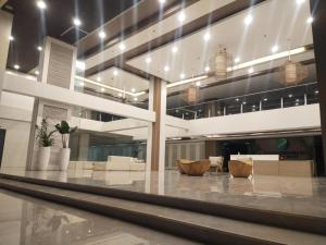 Modern & Stylish Condo Rental P52