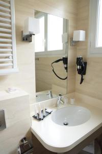 Hotels Hotel Residence Foch : photos des chambres