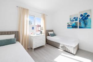 Regina "Symphony in Blue"