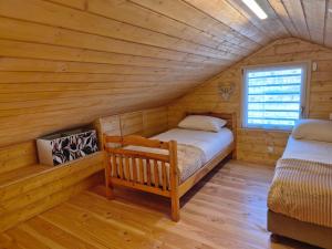 Maisons de vacances Le chalet du bord de Saone : photos des chambres