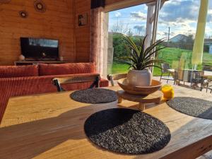 Maisons de vacances Le chalet du bord de Saone : photos des chambres