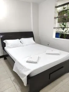 Alojamiento ideal en zona comercial - Los Patios