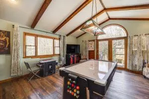 Private Blue Ridge Retreat Hot Tub and Pool Table! - Hodges Gap
