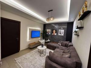 شقه في الشيخ زايد ممتازه