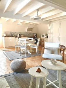Appartements Charmant F2 Atypique Coutances centre : photos des chambres