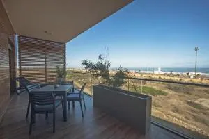 Luxury Apartment, Seaview Close Beach - Oulad Hamida