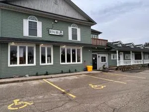 Smokehouse Suites and Stay - Arthur