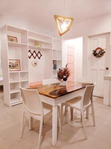 Tinir Transient Inn Coron Town - 3 to 4pax