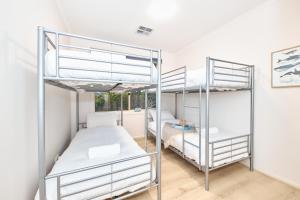 Torquay Beachside Retreat Walk to Fishermans Beach & Cafes