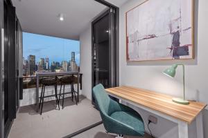 Altitude Suite - Stunning City & River Views!