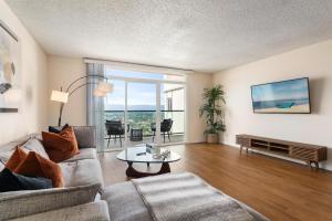 Amber Tide - Bright 1BR Marina Gem Ocean View