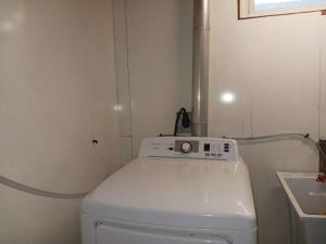 STAY AT FLAT CAD 39- Next to Airport, Transit, Park