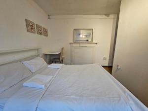 Rooms Near Canary wharf