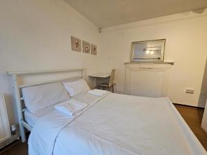 Rooms Near Canary wharf
