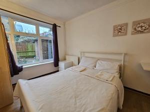 Rooms Near Canary wharf