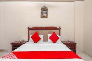 Hotel O Grandeur By orbit Hotels Near Chennai shopping mall