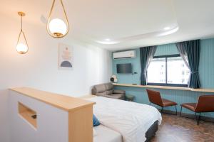 Phunaya Phuket Oldtown Hotel