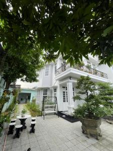 Nhat Long Homestay