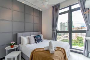 Neu Suites Ampang near LRT Jelatek