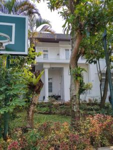 Kesia House - Meeting & Resting