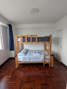 Amplia habitación en centro de Lima