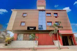 Super Townhouse GIDA Near RTO Office - Āzamgarh