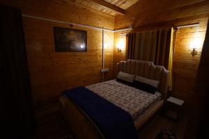 La Cabana, The Wooden Cottage