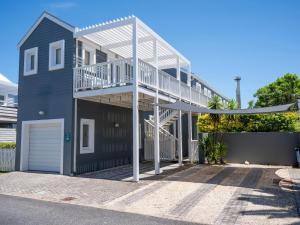 Thesen Island Villas