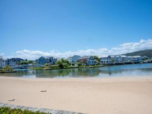 Thesen Island Villas