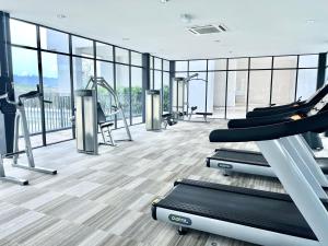 Cozy Trefoil 1-5Pax Studio room Setia Alam Convention Center Free Wi-Fi