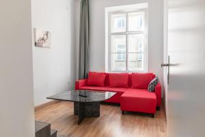 Central Belvedere 3BR Shared Apartment - 12 min from City Center