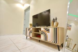 استوديو مريح في الرياض مع تكييف وواي فاي ومدخل جانبي