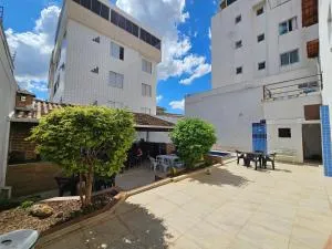 Hostel Castelo - 孔塔任