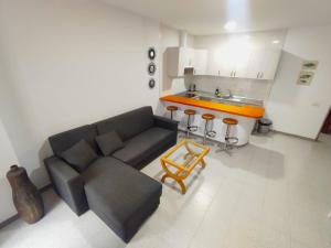 Apartment on the front line from the ocean