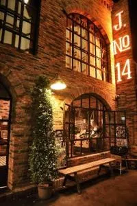 J No.14 - Khlong San