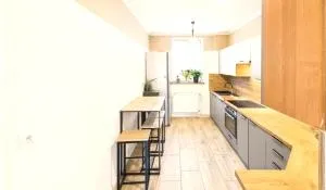 Domek przy jeziorze - Płoty