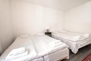 2ndhomes Stylish & Renovated 1BR Apartment with Good Location