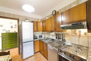 Casa Carla-con giardino , vicino al centro e lago