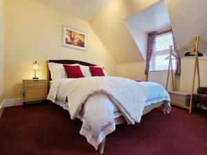 Inverness City 4 Bedroom house free parking