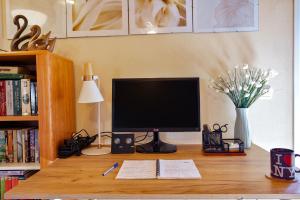 Bolia Apartment, near Corfu Town, Airport and Green buses