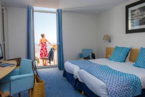 Hotels Hotel Vacances Bleues Villa Caroline : photos des chambres