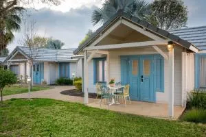 The Village- Jordan Riverside Travel Hotel - Yuval